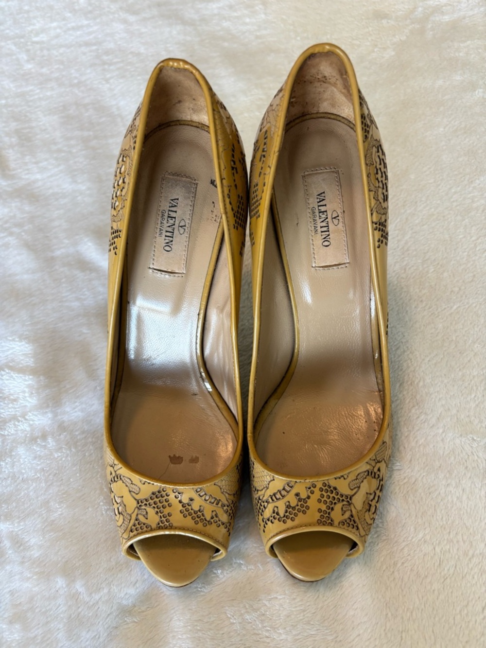 Valentino Garavani Peep-Toe Leather Pumps Heels